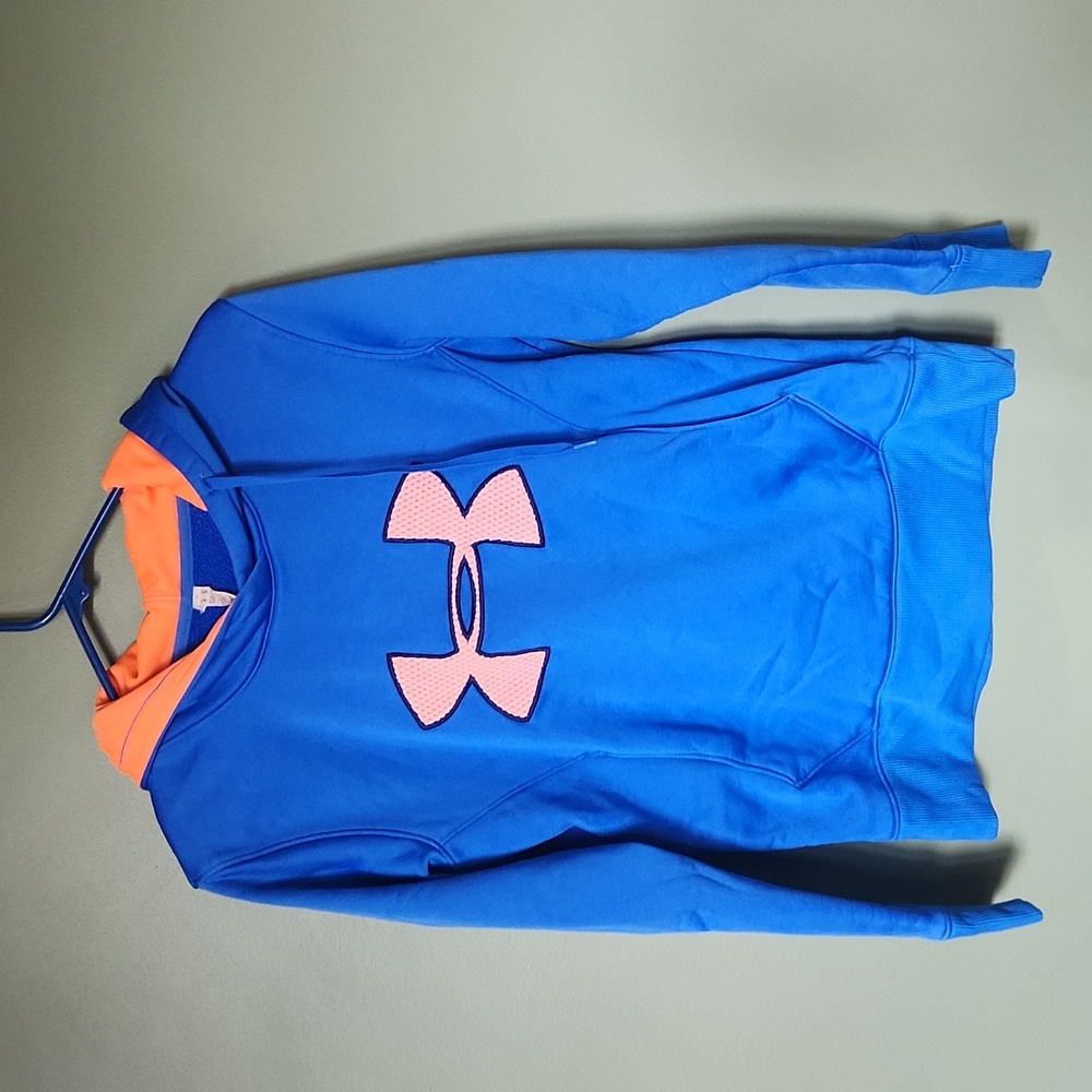 Women's Under Armour Small Hoodie